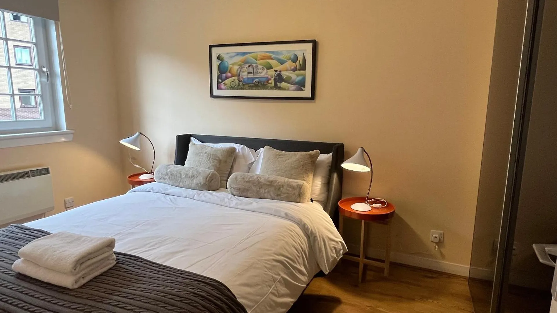 One Room With Parking Space Edynburg