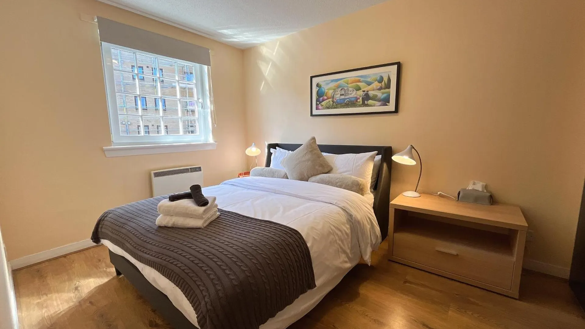 One Room With Parking Space Edinburgh 0*,  United Kingdom